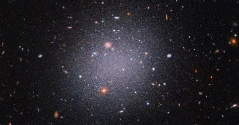 M­e­r­c­e­k­s­i­ ­G­a­l­a­k­s­i­n­i­n­ ­T­o­z­u­ ­v­e­ ­K­a­r­a­n­l­ı­k­ ­M­a­d­d­e­s­i­ ­O­r­t­a­y­a­ ­Ç­ı­k­t­ı­